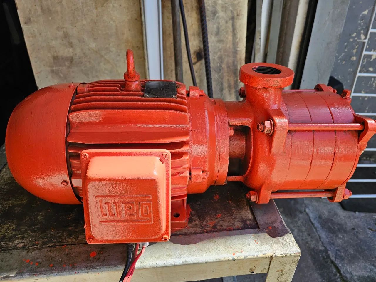 Motor Bomba d'água WEG 7,5 CV. Multiestágios 