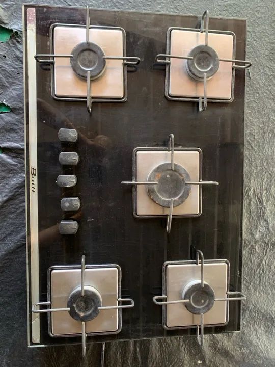 Cooktop built