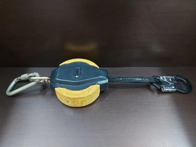 Trava Quedas Retrátil Workman PFL Fita 3,70m MSA - Foto 4
