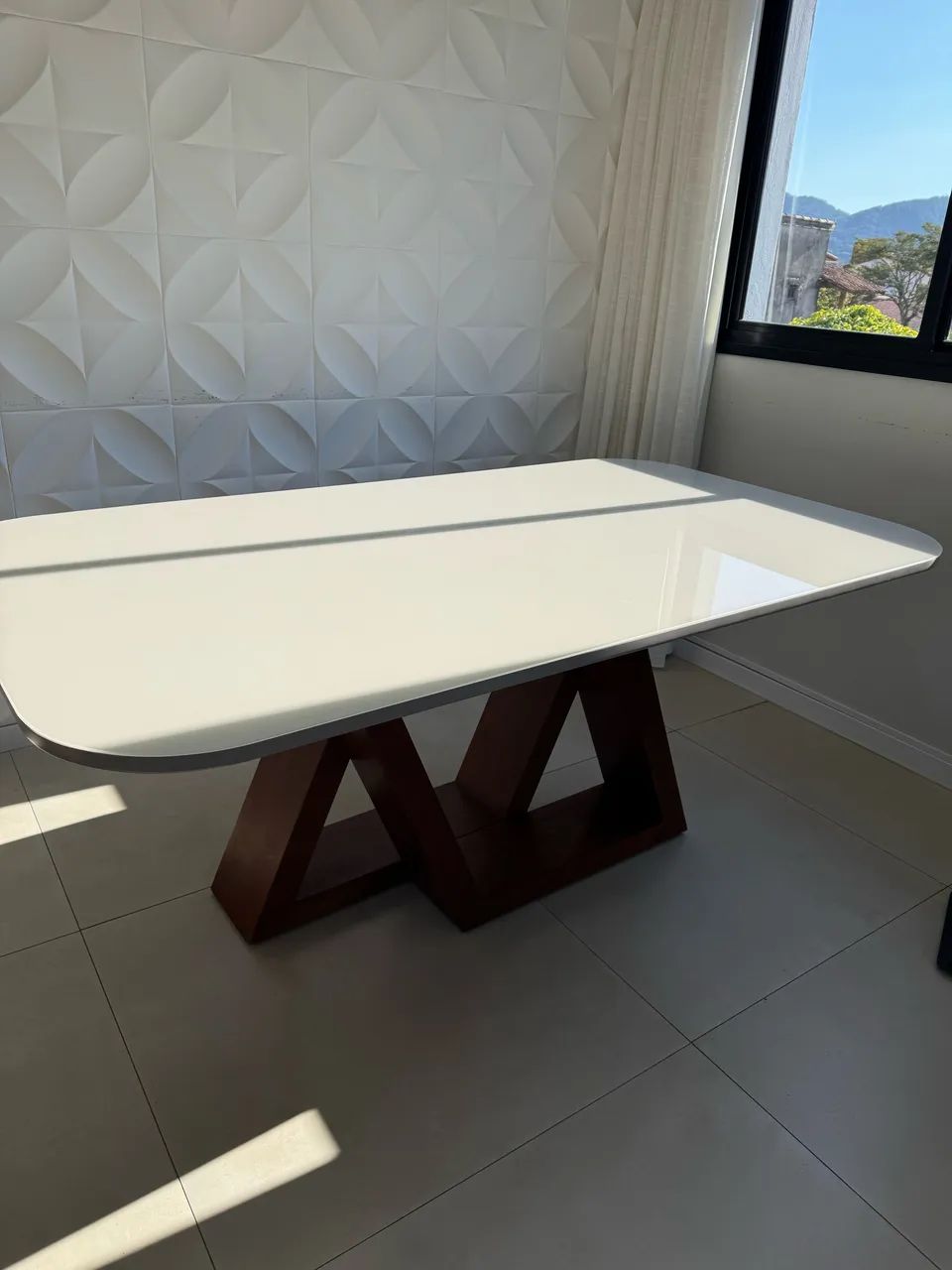 Vendo linda mesa com pé de madeira maciça 64573992465537120