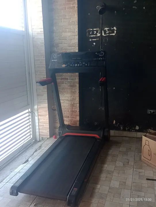 Esteira Elétrica - Ótima para Se Exercicitar em Casa!