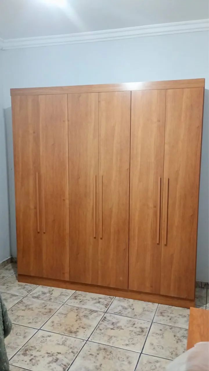 Guarda roupa e cômoda 