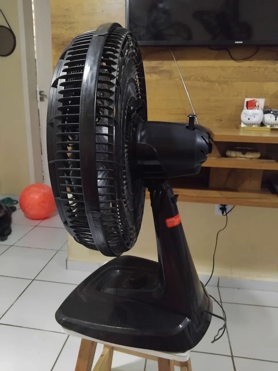 Ventilador de mesa 40cm Marca Arno  - Foto 2
