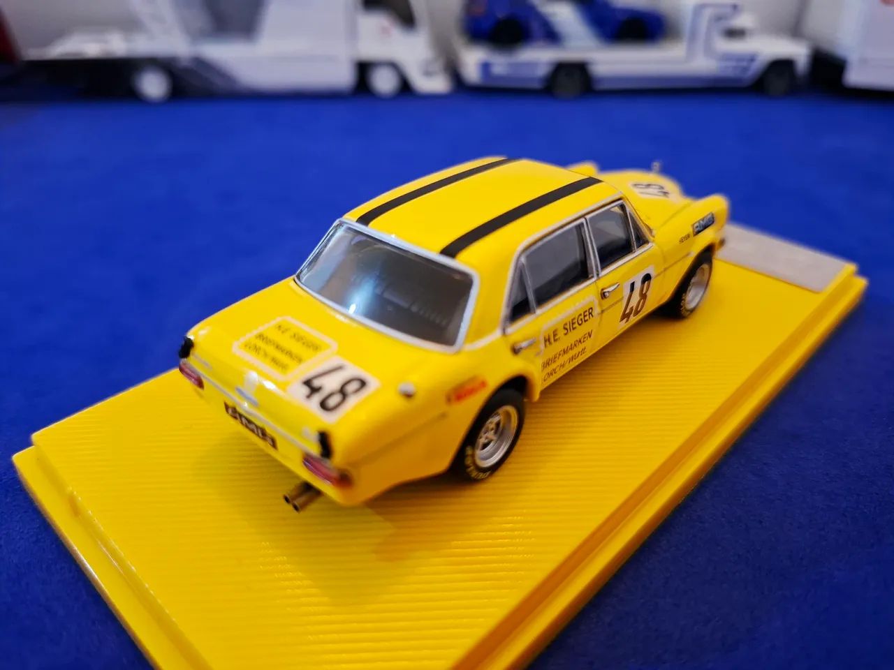 Miniatura Mercedes 300 6.8 AMG escala 1:64 Top!!! - Foto 4