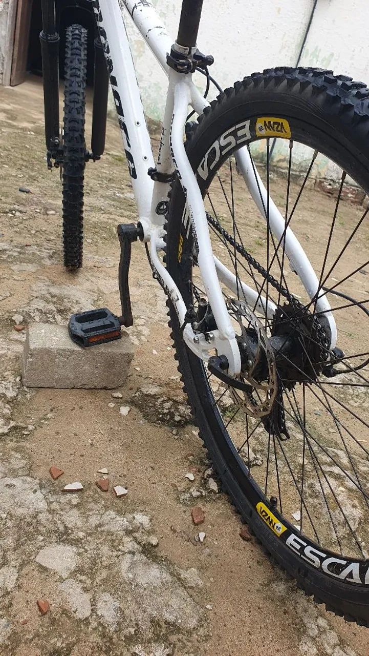 Bicicleta.