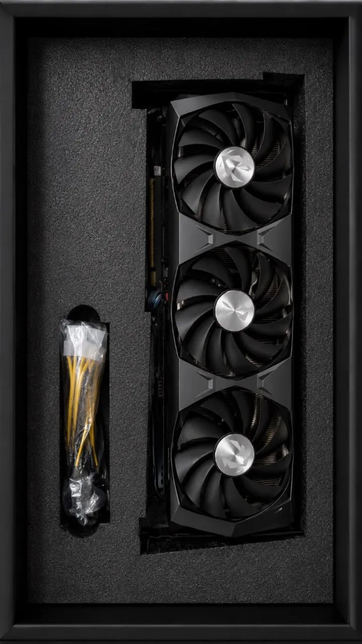 Placa de Vídeo ZOTAC Gaming GeForce RTX 3080 Ti 12GB - Estado de Nova / Completa na Caixa