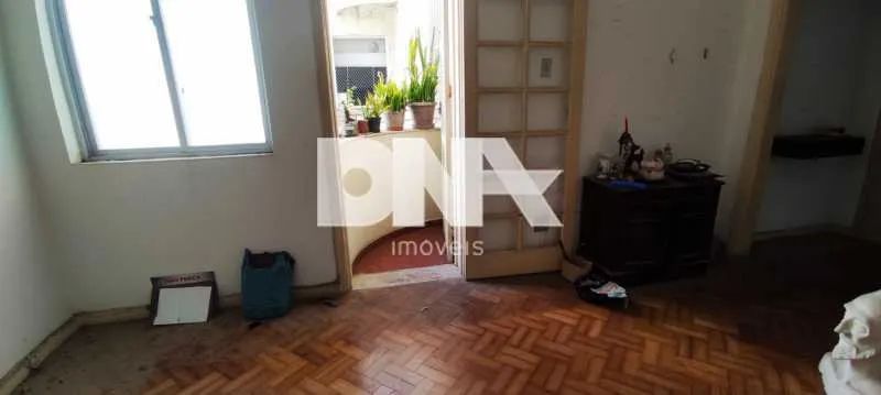 Apartamento : / Residencial / Leme