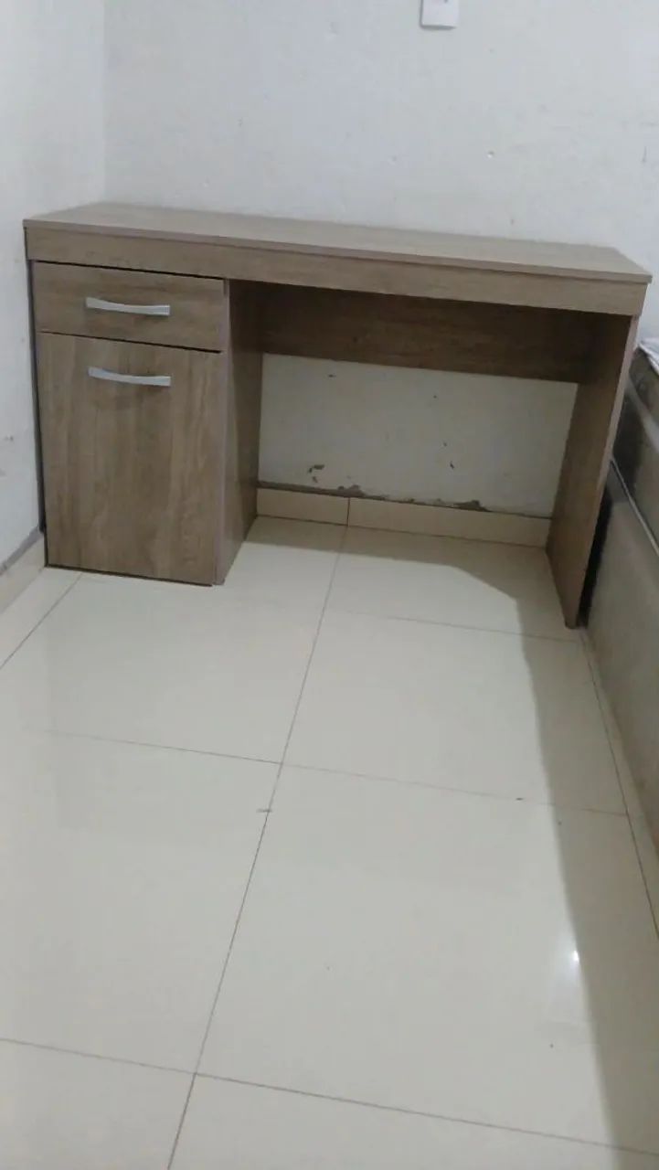 Escrivaninha  nova!!!!