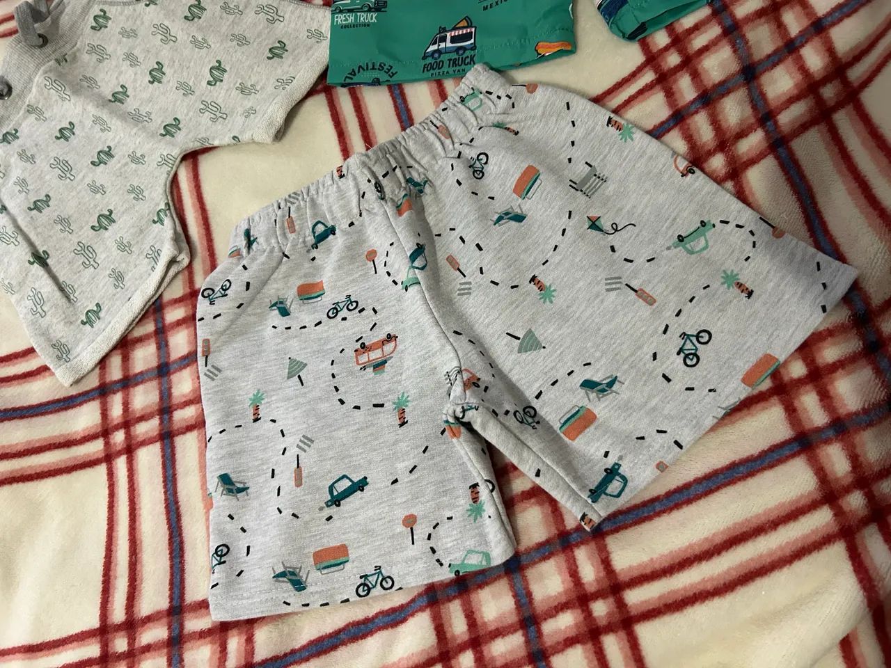 Kit com 3 bermudas infantis - tamanho 3 anos  - Foto 4