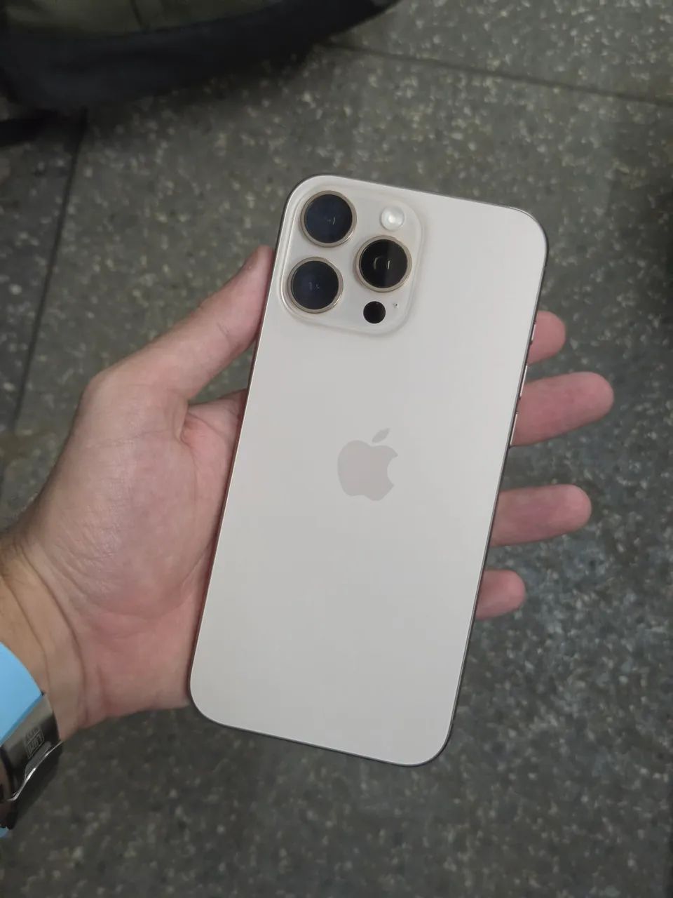 Iphone 16 pro max - Foto 2