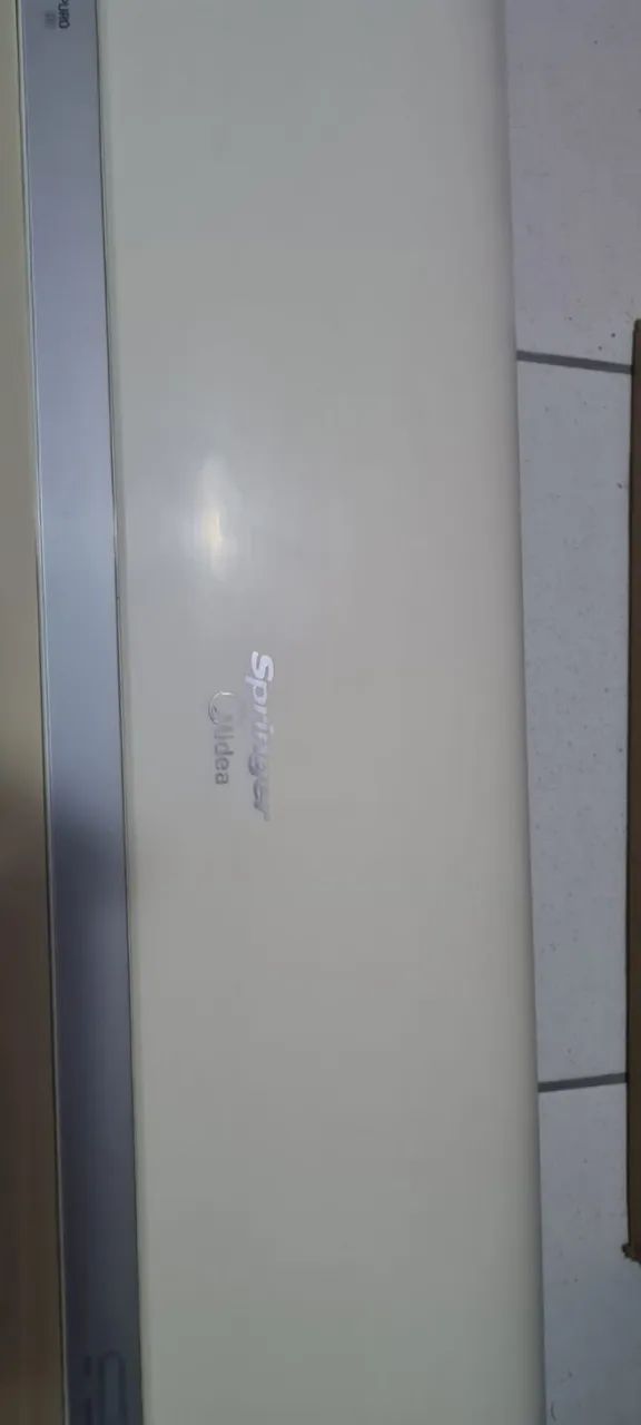 vendo ar condicionado Sprit 12 mil BTUs pouco uso ou troco por tv smart de 43 polegadas  - Foto 4