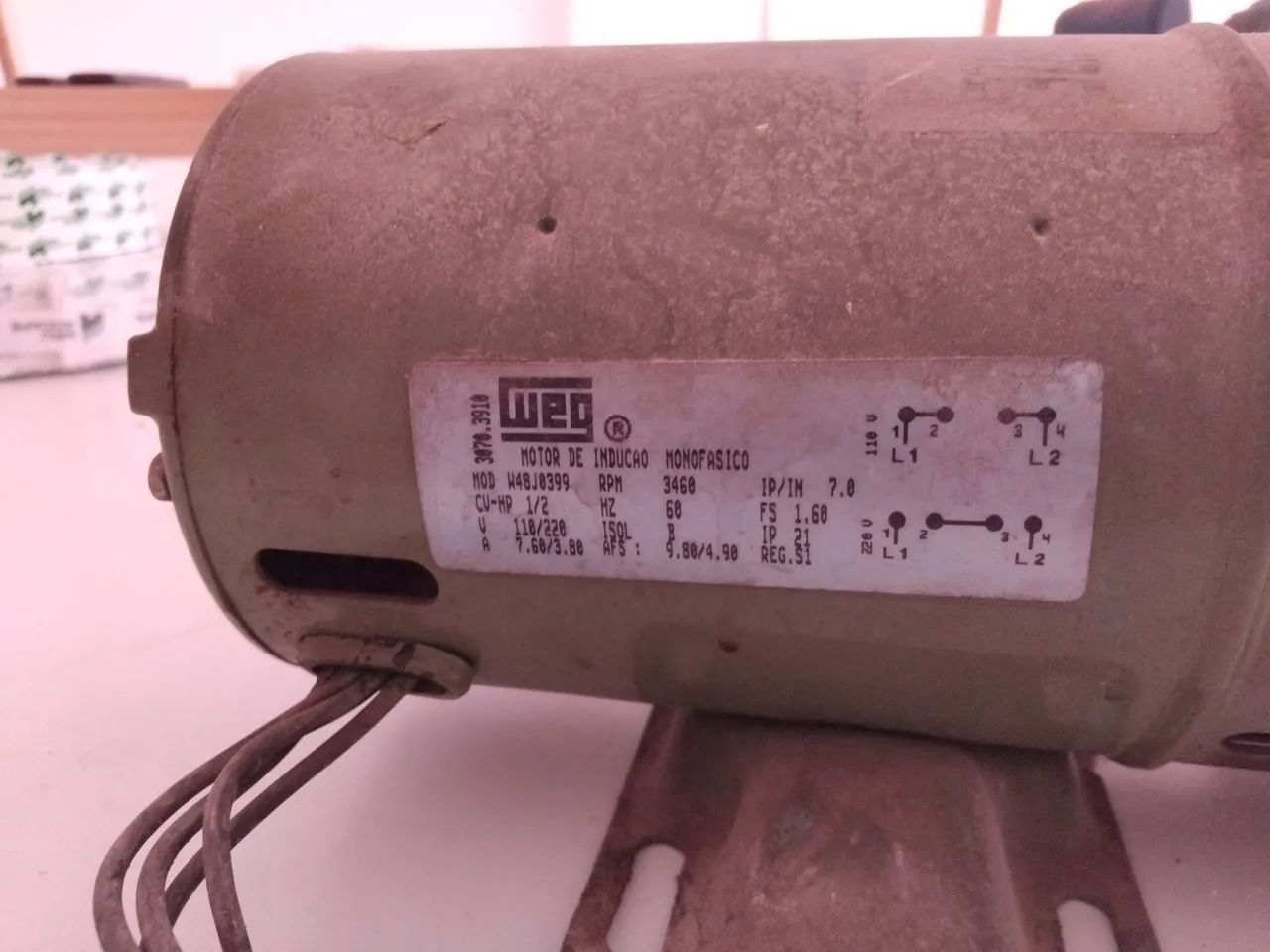 MOTOR BOMBA MARCA WEG 1/2 CV.
