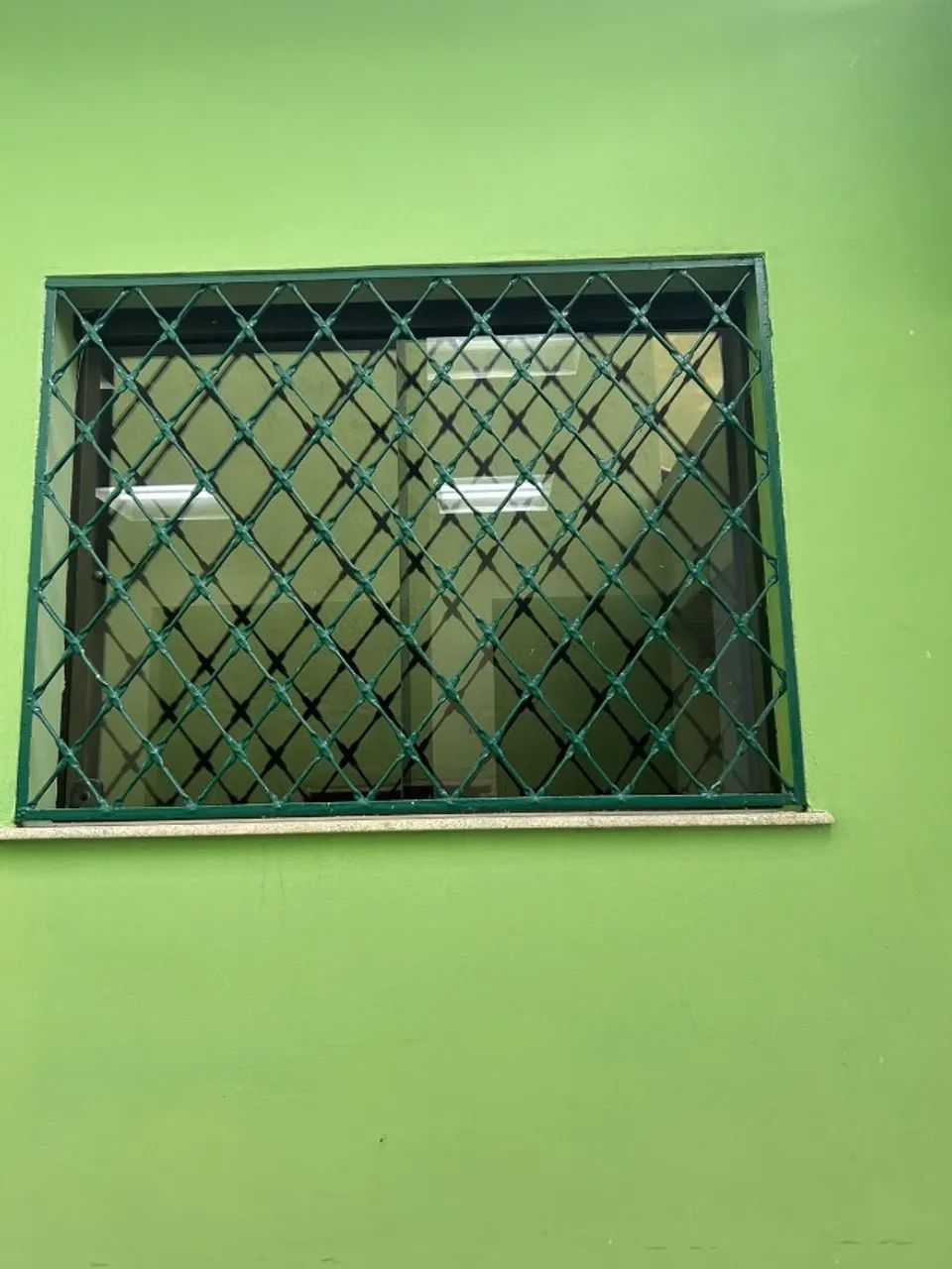 Vendo 4 grades de proteção, em bom estado. Medidas de cada unidade: 1,50 x 1,20 m