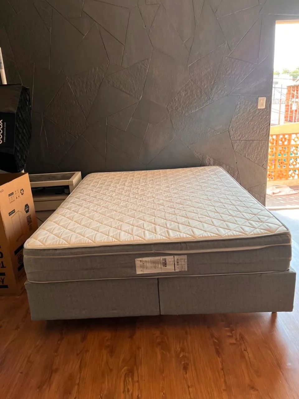 Cama box Queen completa com colchão Tok&Stok  - Foto 3