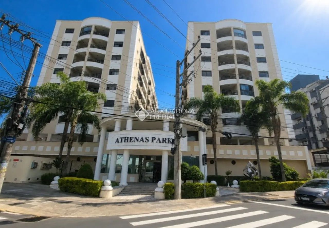 Apartamento mobiliado no Athenas Park - Último andar
