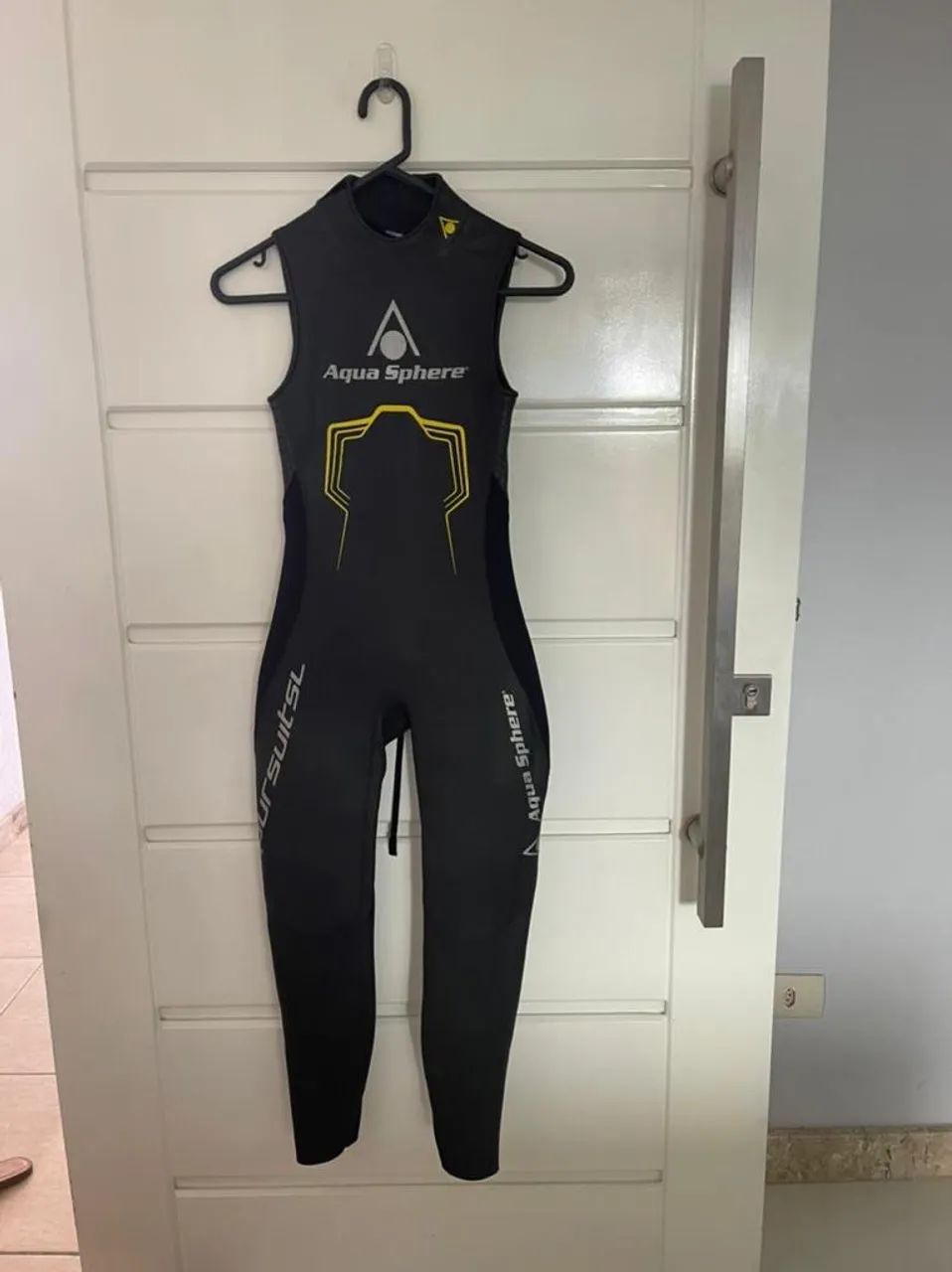 ROUPA DE BORRACHA FEMININA PURSUIT SAQUA SPHERE