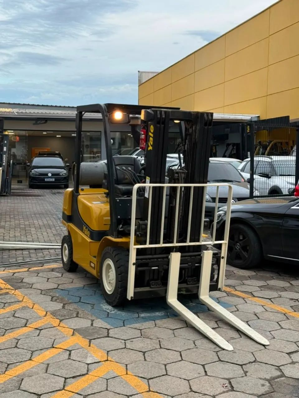 Empilhadeira GLP Yale 50mx  2019 - Foto 2