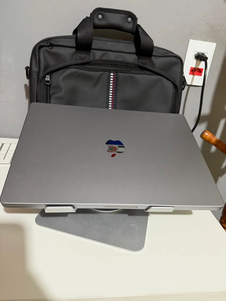 MacBook Pro 16 M1 Max 32GB 1TB + Magic Mouse Lacrado + Mala Tommy