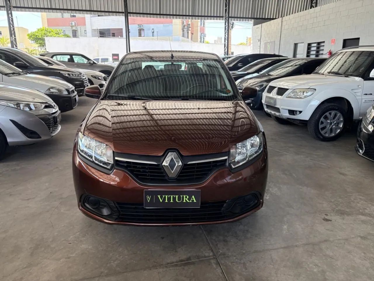 Renault Logan EXPRESSION HI-FLEX 1.6 8V 4P 2014