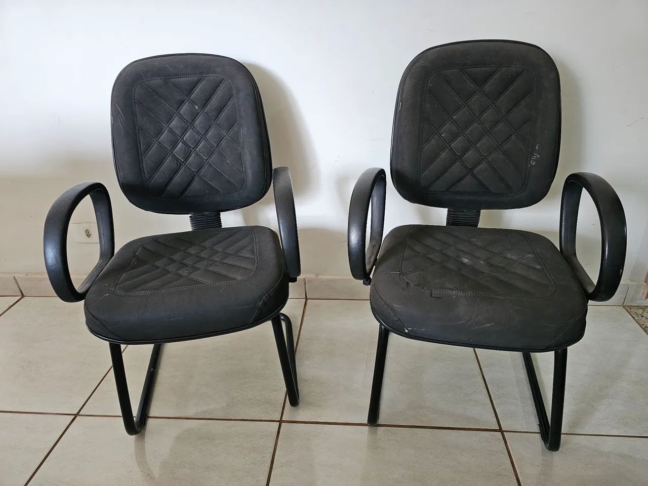2 cadeiras de escritório 