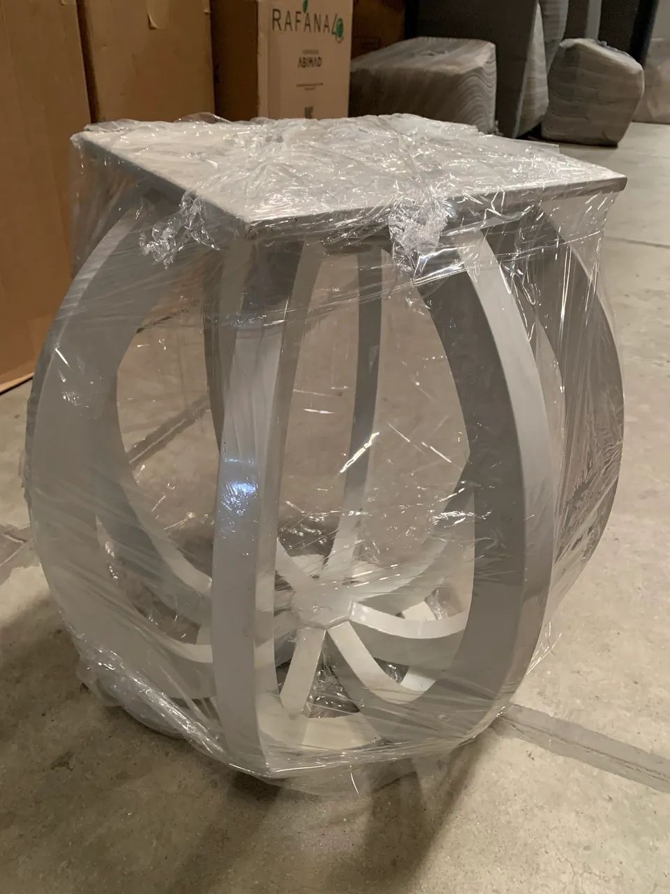 Base de mesa de jantar em laca off white