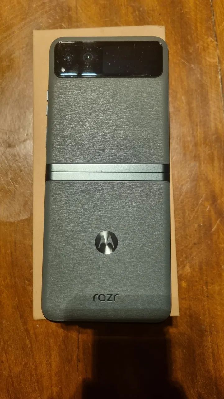Motorola Razr 40 sem funcionamento - Foto 2