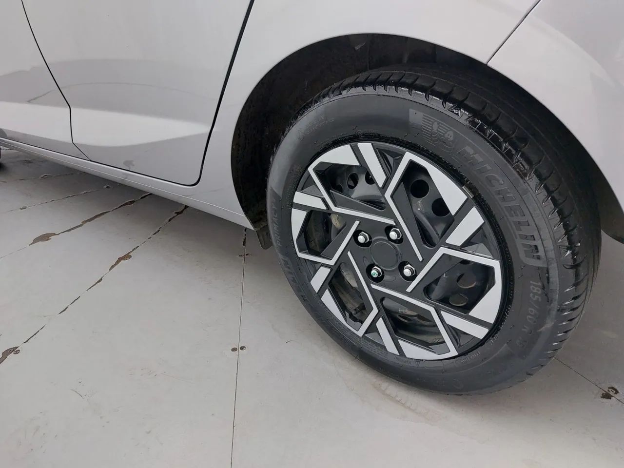Hyundai HB20 Comfort Plus 1.0 Flex 12V Mec., foto 12 de 18