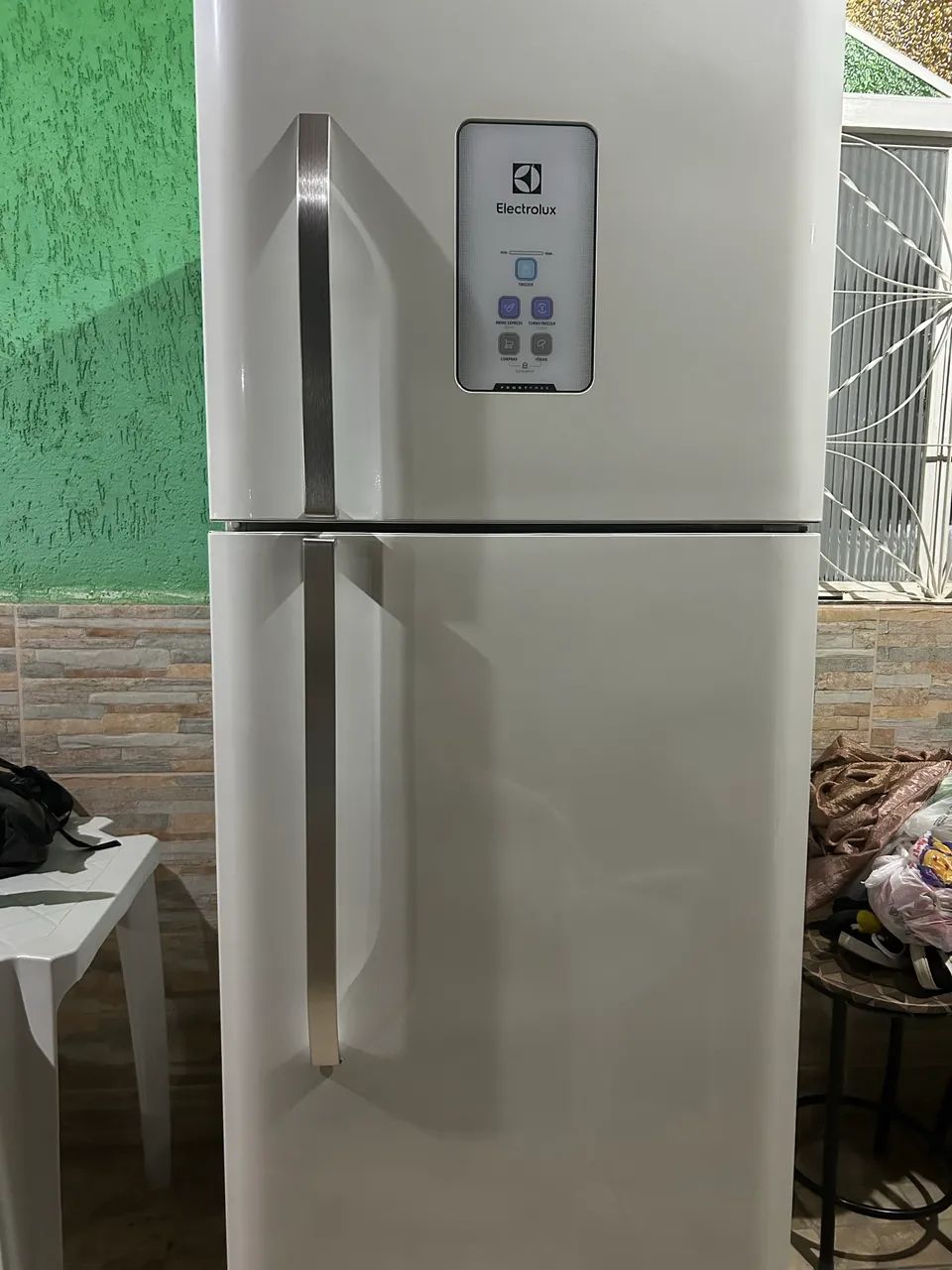 Vende-se Geladeira