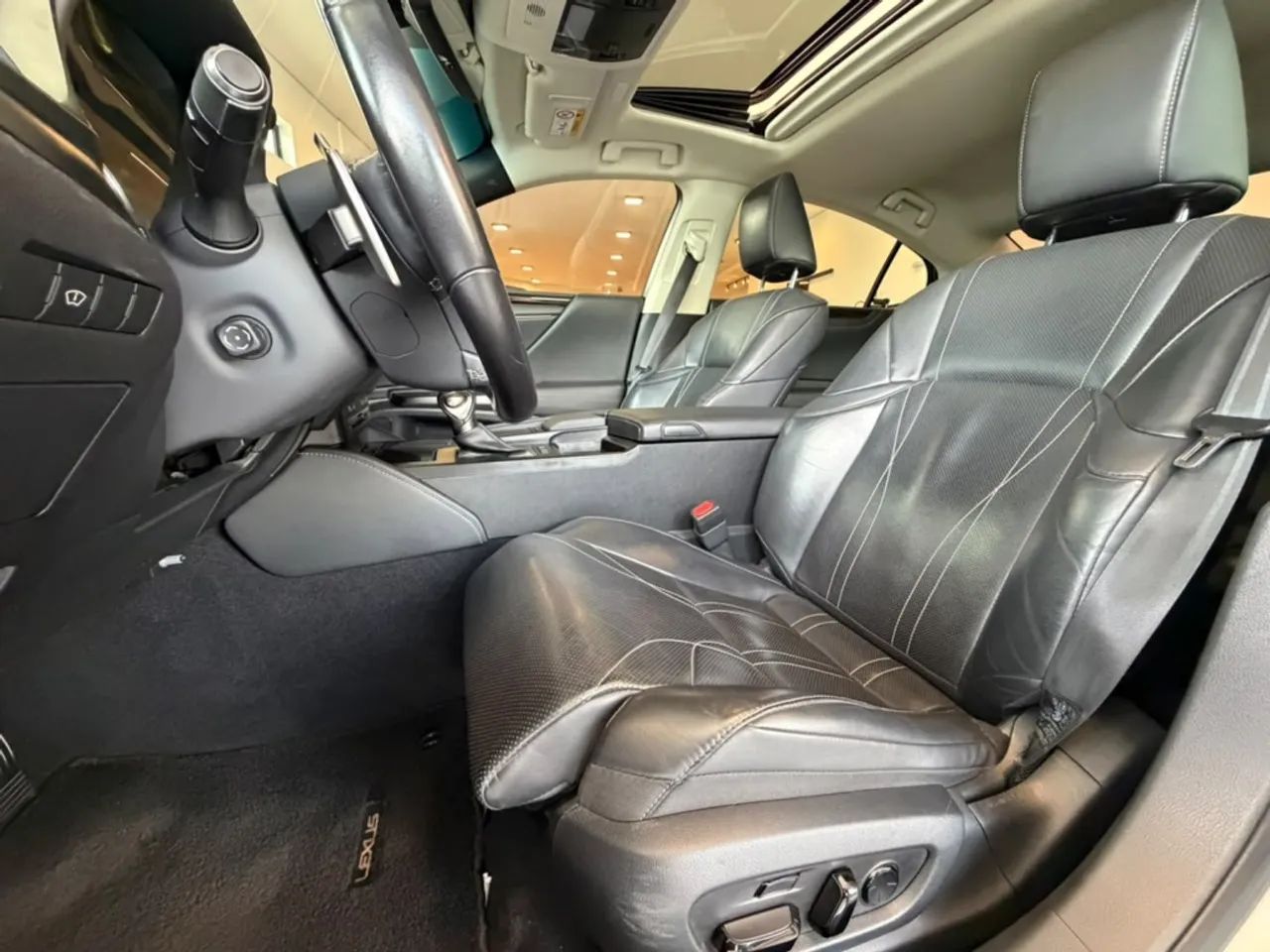 Lexus ES300h ES-300H ES300h 2.5 16V Aut. (hybrid), foto 10 de 20