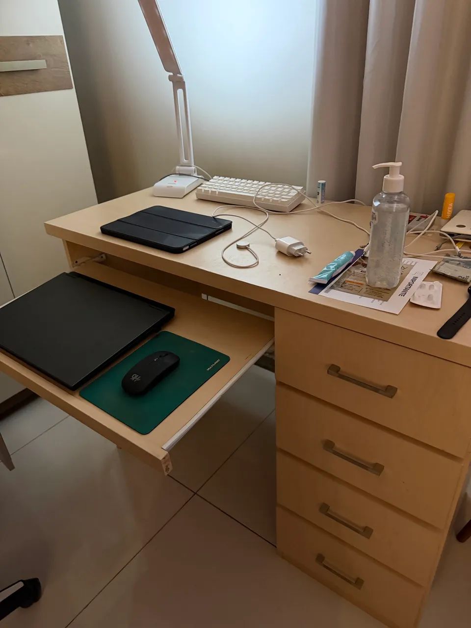 Mesa para computador/Escravinha com gaveteiro  - Foto 3