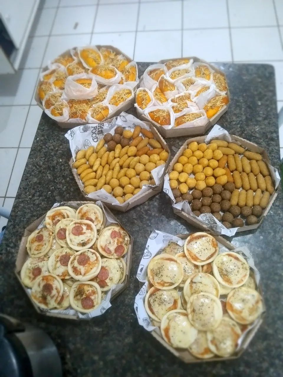 Salgados e Mini Lanches por Encomenda | Festas e Eventos - Foto 3
