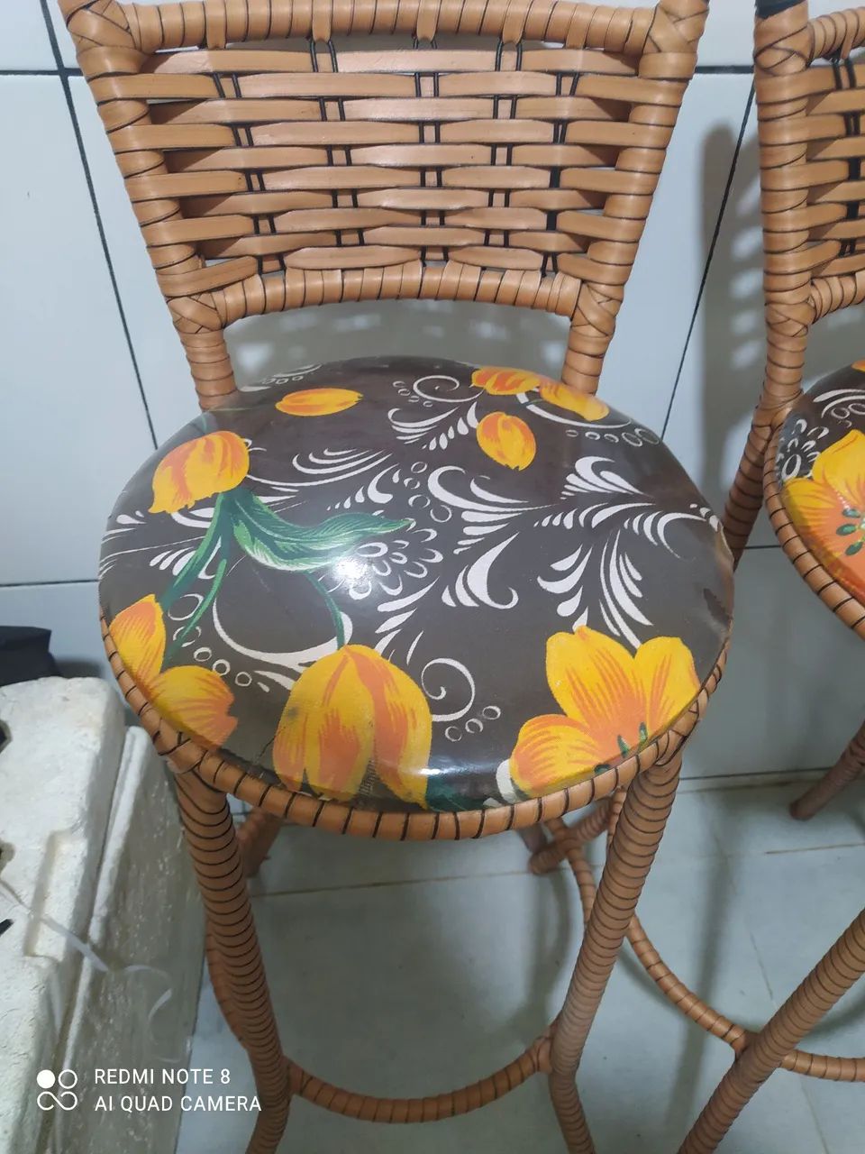 Vendo conjunto de banquetas no preço estão muito conservada  - Foto 3