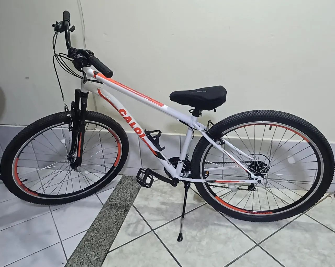 Vendo bicicleta semi-nova