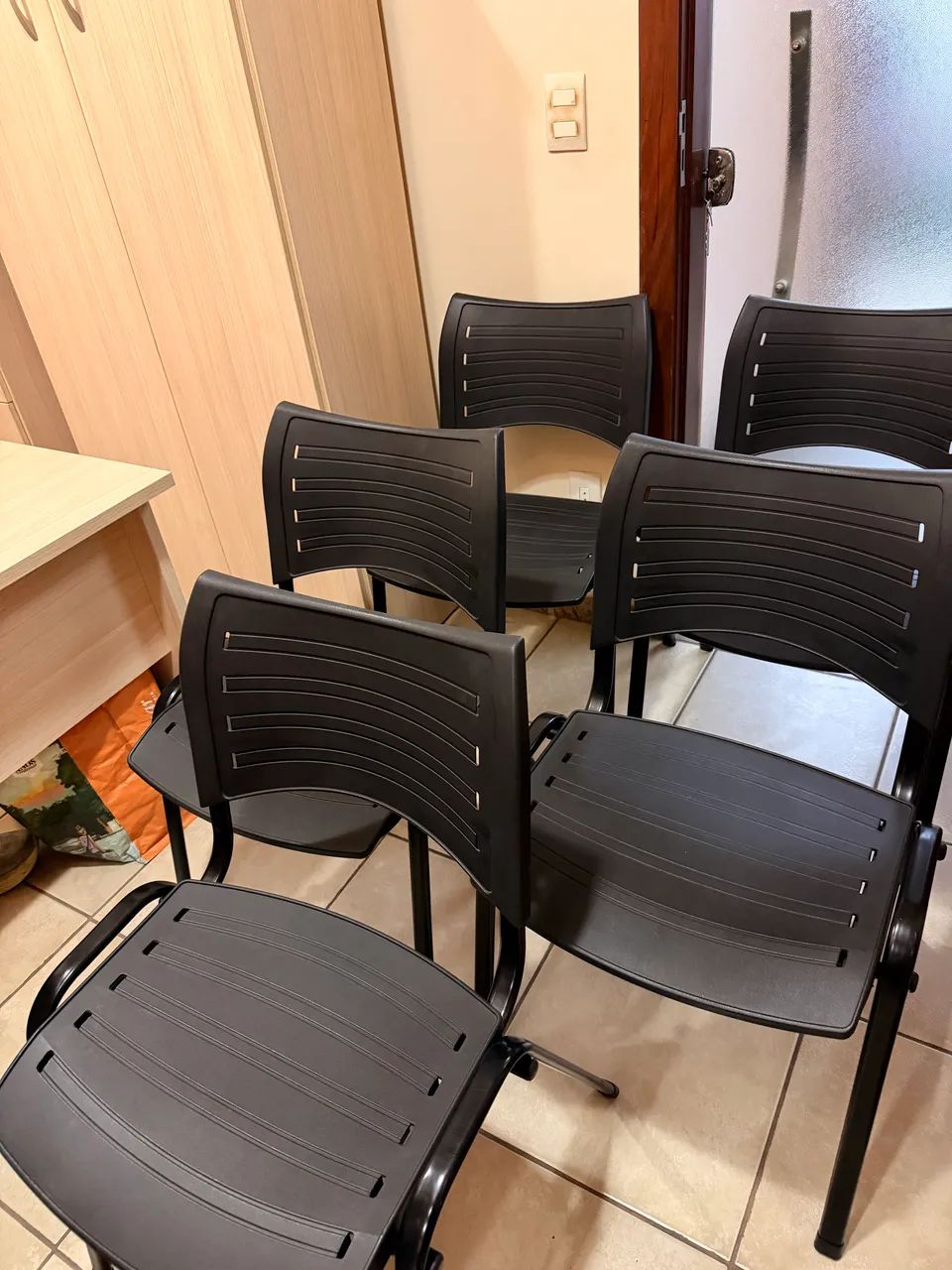 kit com 5 cadeiras, excelente estado  - Foto 2