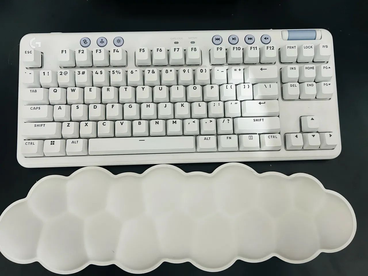 Teclado Logitech G713