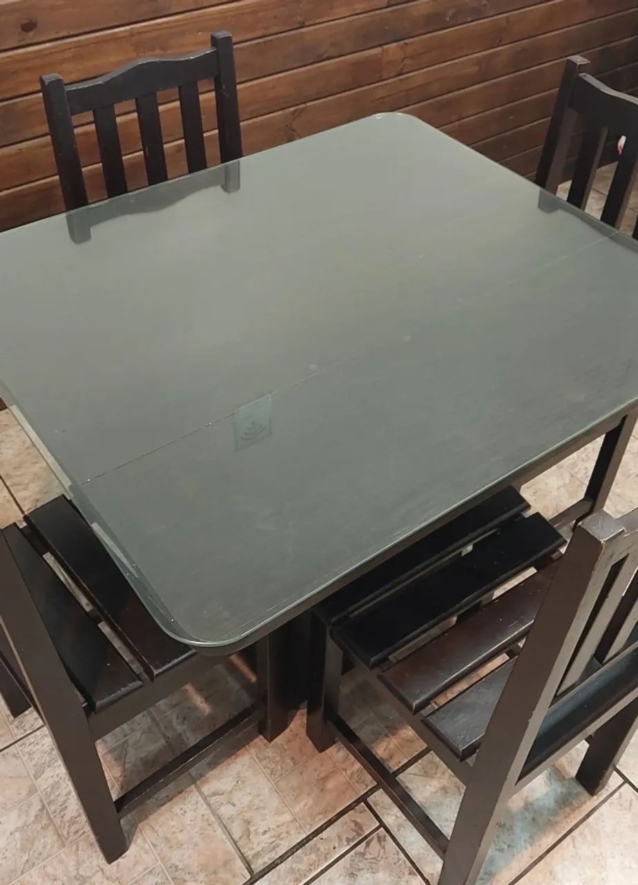 Mesa para Restaurante com 4 cadeiras