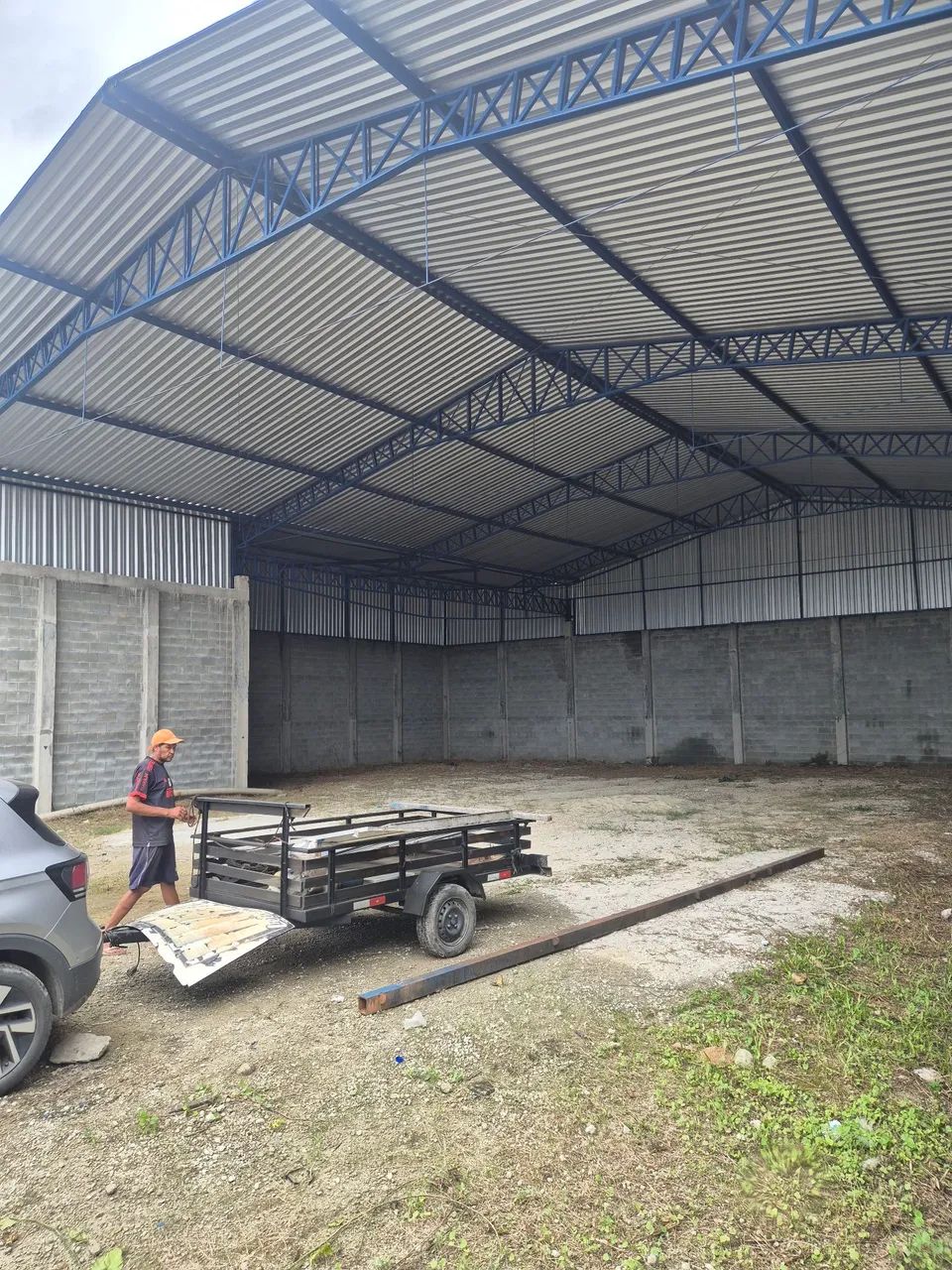      Alugo Garagem para caminhãos