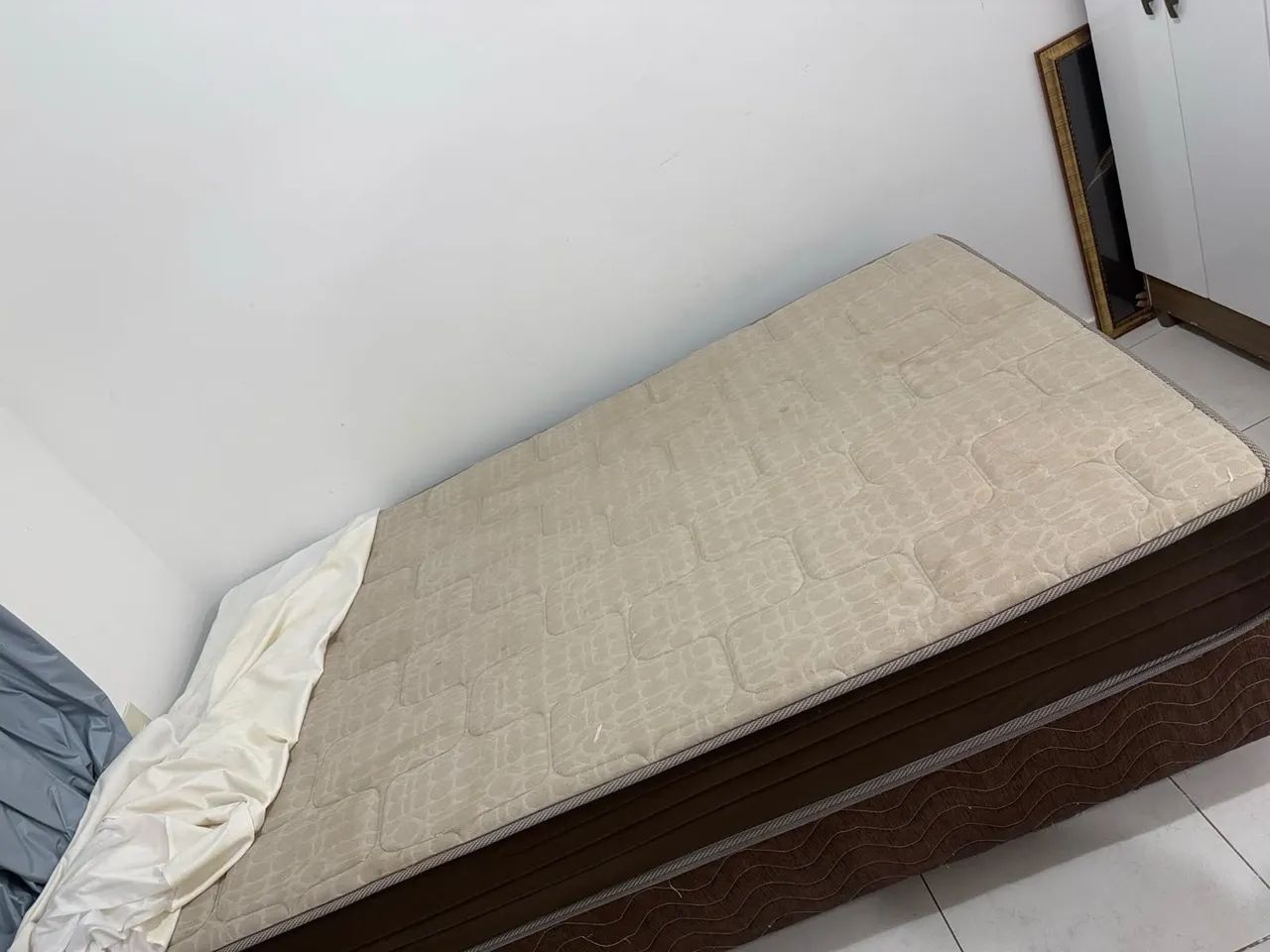 Cama solteirão