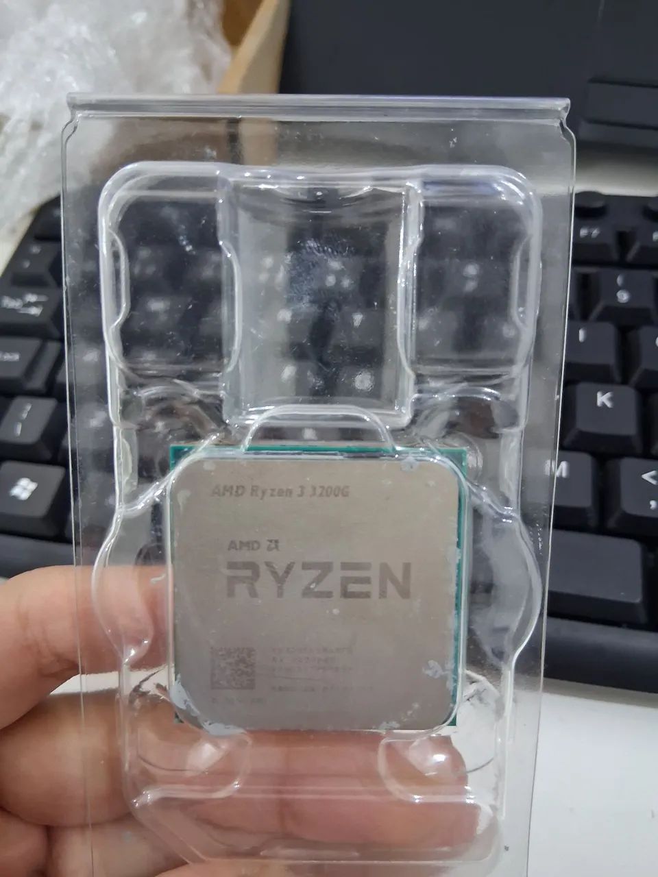 RYZEN 3 3200G (Sem caixa)