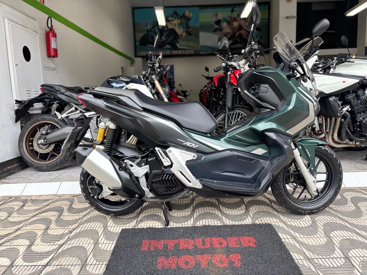 Honda adv 150  - Foto 3