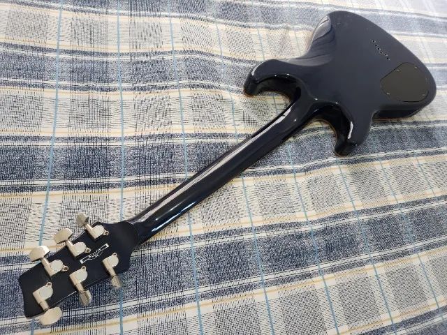 Guitarra Ibanez SZ520 Marty Friedman - Instrumentos musicais