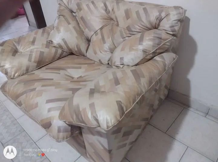Promoção para hoje poltrona antiga com desenhos geométricos retirar centro de Sorocaba  - Foto 2