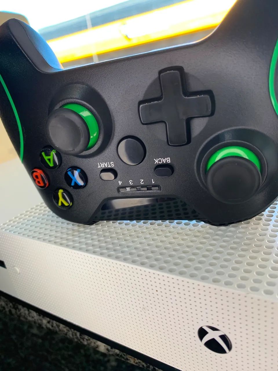 Xbox one s de 1 tera - Foto 2