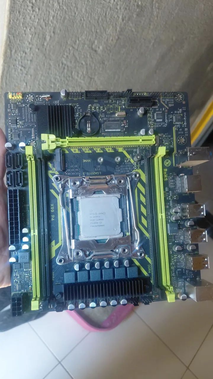 Kit Motherboard X99 P4 + Processador Intel Xeon E5-2630 v4