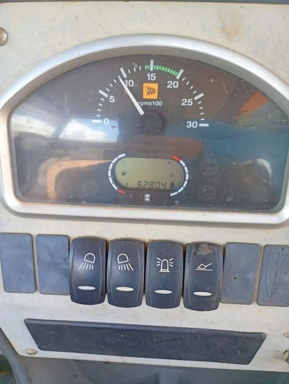 Retroescavadeira  - Foto 4