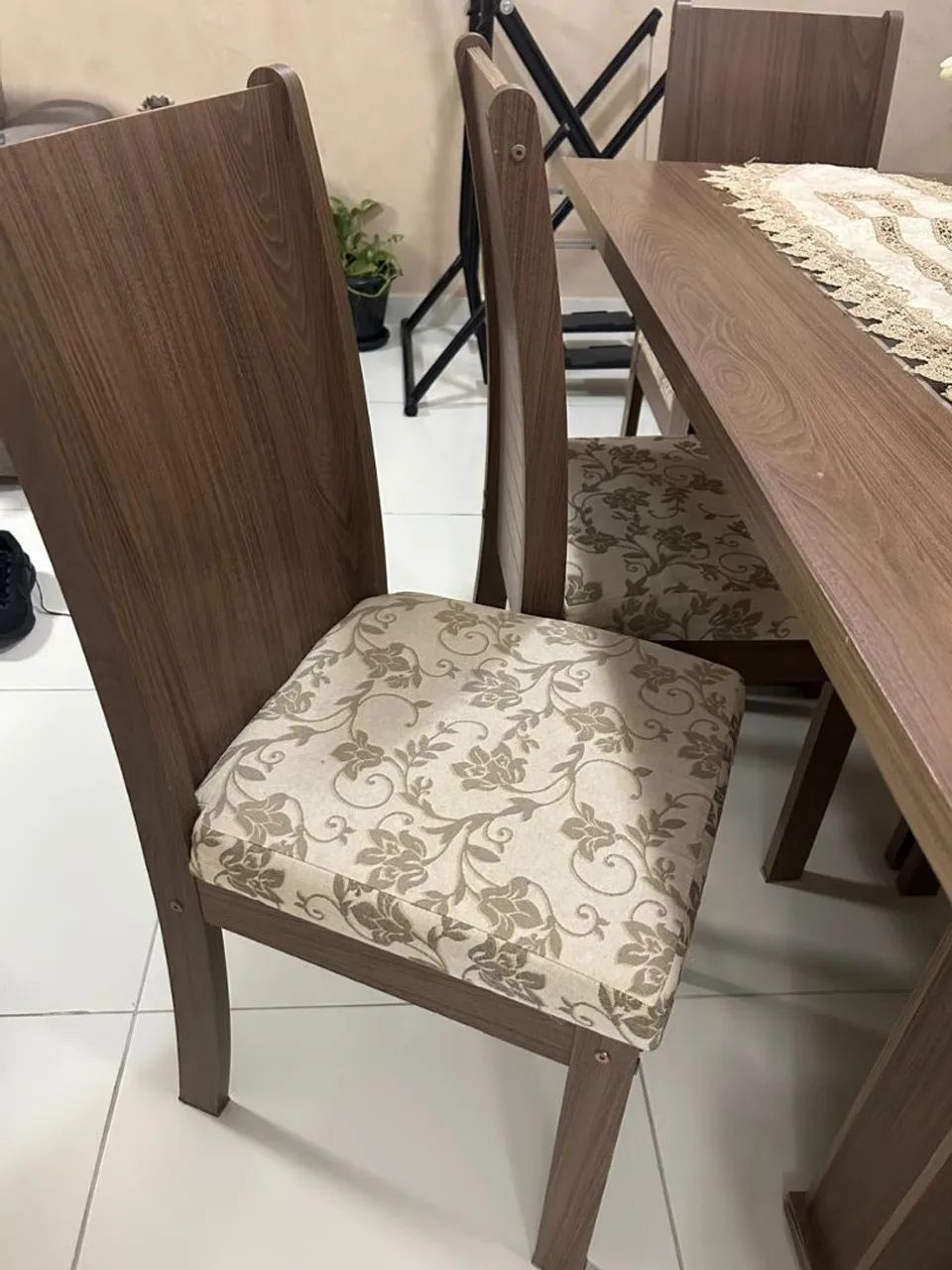 Mesa com 6 cadeiras  - Foto 4