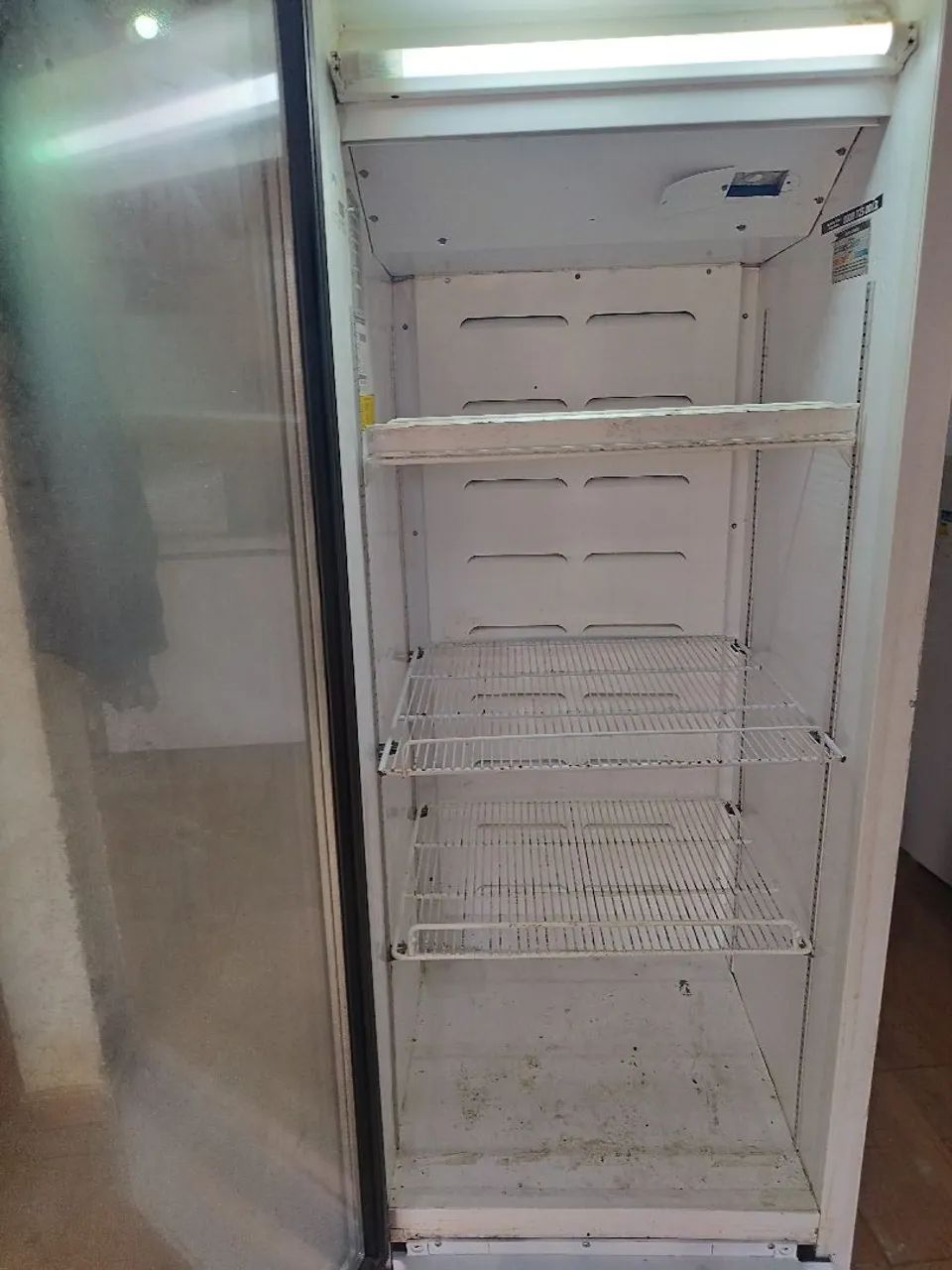 Expositor de bebidas 570L 220V - Foto 5
