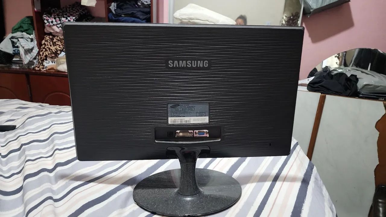 MONITOR SAMSUNG  - Foto 2