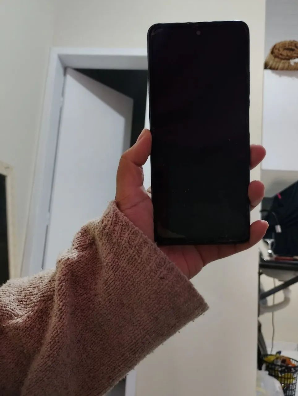 Celular com tela e câmera quebrada para retirada de peças/conserto e revenda