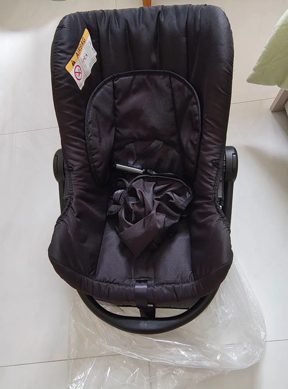 Carrinho de passeio e bebê conforto Galzerano novíssimo  - Foto 2